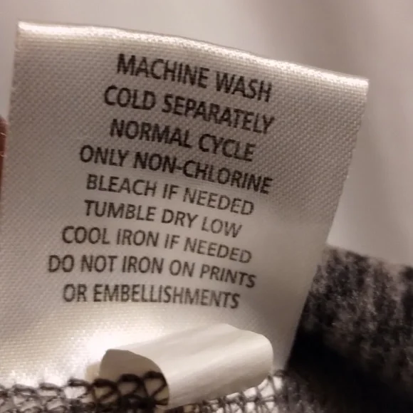 NFL Women's Gray Team Apparel. In Excelent Conditions!!! - Picture 13 of 14